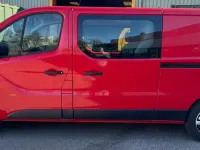 Second-hand Vauxhall Vivaro 115 CP (84 kW) 2015 Roșu