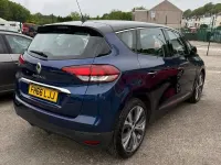 Usado Renault Scénic III Dynamique 110 CV (80 kW) 2016 Azul Monovolumen