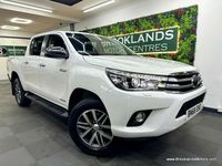 Used Toyota HiLux 150 HP (110 kW) 2018 White Pickup