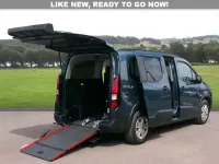 Nouă Peugeot Rifter Allure 101 CP (74 kW) 2025 Albastru Monovolum