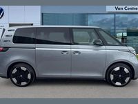 Usado VW ID. Buzz Pro 147 kW (200 HP) 2023 Prateado Monovolume