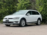 Used VW Golf VII 2016 White Estate