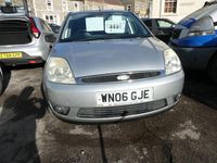 Used Ford Fiesta Ghia 90 HP (66 kW) 2006 Silver Hatchback
