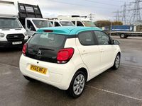 Used Citroën C1 Feel 68 HP (50 kW) 2015 White Hatchback