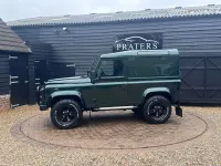 Used Land Rover Defender 120 HP (88 kW) 2004 Green Hatchback
