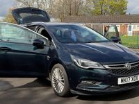 Used Vauxhall Astra Elite 136 HP (100 kW) 2017 Green Estate