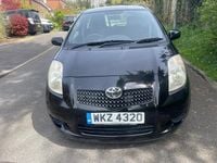 Usado Toyota Yaris 87 HP (63 kW) 2008 Preto Citadino