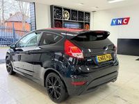 Used Ford Fiesta Zetec 140 HP (102 kW) 2016 Black Hatchback