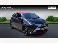 Gebraucht Toyota Aygo x-press 70 PS (51 kW) 2018 Schwarz Kleinwagen