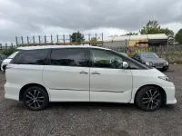 Used Toyota Estima 170 HP (125 kW) 2013 White MPV