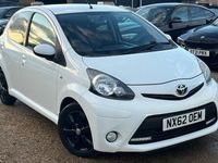 Used Toyota Aygo 68 HP (50 kW) 2012 White Hatchback