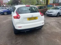 Używany Nissan Juke Acenta 117 KM (86 kW) 2013 Biały SUV