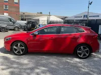Used Volvo V40 R-Design 115 HP (84 kW) 2013 Red Hatchback
