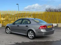 Begagnad Saab 9-3 Vector 2005 Grå Sedan