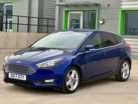 Begagnad Ford Focus Zetec 2017 Blå Halvkombi