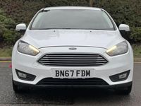 Used Ford Focus Zetec 125 HP (91 kW) 2017 White Hatchback