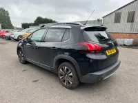 Używany Peugeot 2008 Allure 2018 Czarny SUV