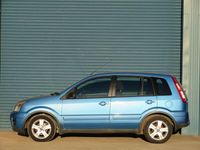 Used Ford Fusion Zetec 99 HP (72 kW) 2009 Blue Hatchback