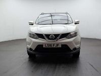 Used Nissan Qashqai Tekna 116 HP (85 kW) 2016 White SUV