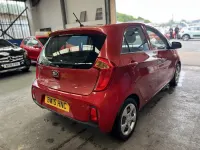 Used Kia Picanto Air 68 HP (50 kW) 2015 Red Hatchback