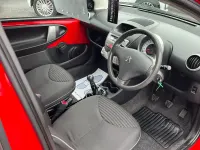 Used Peugeot 107 Active 68 HP (50 kW) 2012 Red Hatchback