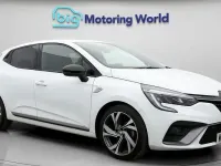 Used Renault Clio RS Line 90 HP (66 kW) 2023 White Hatchback