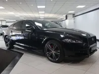 Usado Jaguar XJ R-Sport 300 HP (220 kW) 2018 Preto Sedan