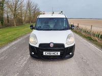 Used Fiat Doblò 105 HP (77 kW) 2011 White MPV