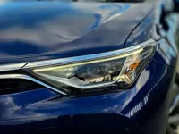 Used Toyota Auris Hybrid 136 HP (100 kW) 2015 Blue Hatchback