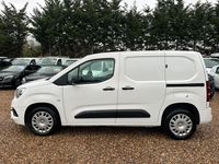 Used Vauxhall Combo Sportive 100 HP (73 kW) 2020 White MPV