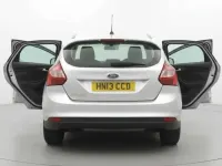 Used Ford Focus Zetec 125 HP (91 kW) 2013 Silver Hatchback