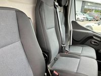 Used Nissan Interstar Tekna 135 HP (99 kW) 2023 White Van