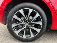 Używany Renault Clio V Evolution 143 KM (105 kW) 2023 Czerwony Hatchback