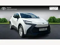Used Toyota C-HR 140 HP (102 kW) 2024 White SUV