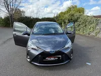 Used Toyota Yaris 100 HP (73 kW) 2018 Grey Hatchback