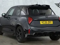 Begagnad Mini Cooper Hatch 113 kW (154 HK) 2025 Grå Halvkombi