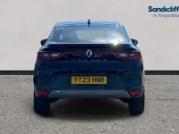Begagnad Renault Arkana 150 HK (110 kW) 2023 Svart SUV
