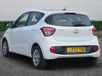 Used Hyundai i10 SE 2017 White Hatchback