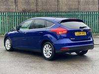 Used Ford Focus Titanium 120 HP (88 kW) 2014 Blue Hatchback