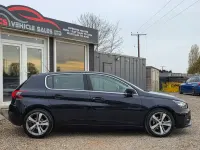 Usado Peugeot 308 Allure 130 CV (95 kW) 2018 Azul Utilitario