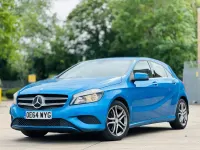 Begagnad Mercedes A180 122 HK (89 kW) 2015 Blå Halvkombi