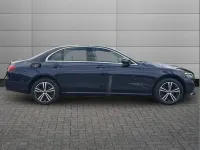 Używany Mercedes E220 191 KM (140 kW) 2021 Niebieski Sedan/Limuzyna