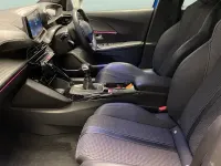 Second-hand Peugeot 2008 GTi 131 CP (96 kW) 2022 Albastru SUV