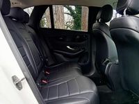 Used Mercedes GLC250 Urban 211 HP (155 kW) 2018 White Estate