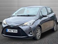 Used Toyota Yaris Hybrid 100 HP (73 kW) 2017 Grey Hatchback