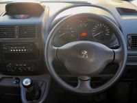 used Peugeot Expert Tepee 2.0 HDi L2 98 Comfort 5dr [9 Seats]