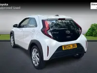 Used Toyota Aygo X PURE 72 HP (52 kW) 2024 White SUV