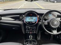 Used Mini Cooper Classic 134 HP (98 kW) 2023 Blue Hatchback