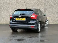 Used Ford Focus Zetec 125 HP (91 kW) 2011 Black Hatchback