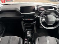 Used Peugeot e-2008 Allure Premium 98 kW (134 HP) 2022 White SUV